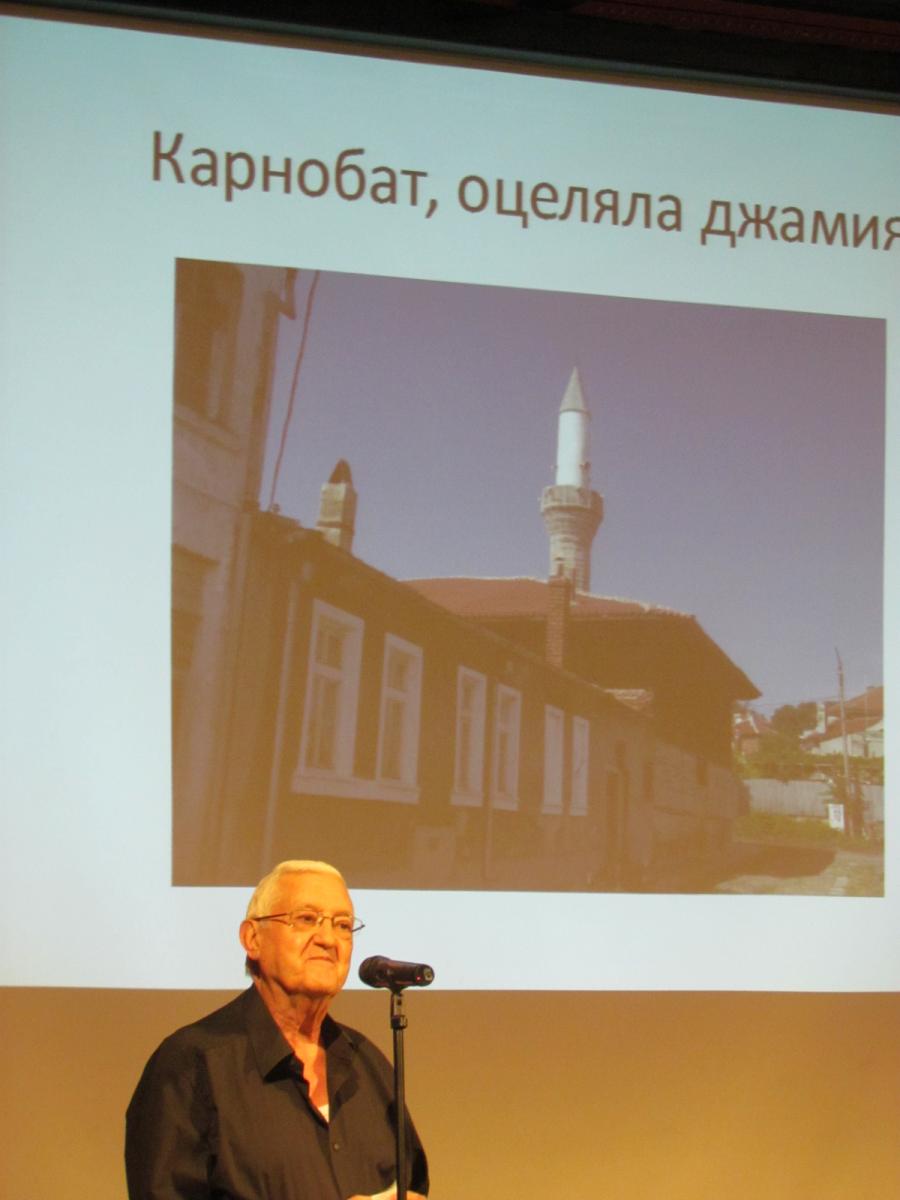 Dr. Zvi Keren